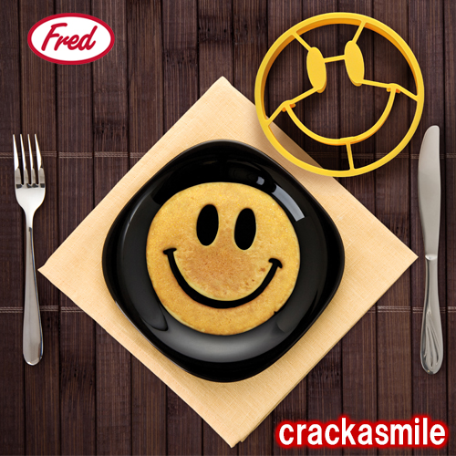 フレッド スマイル ブレックファースト モールド / Fred CRACK A SMILE パンケーキ エッグモールド 目玉焼き モールド シリコン 型 シリコンモールド