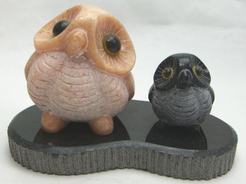 大理石 親子フクロウ（台座付き）｜ホログラムショップ ダンフォルム