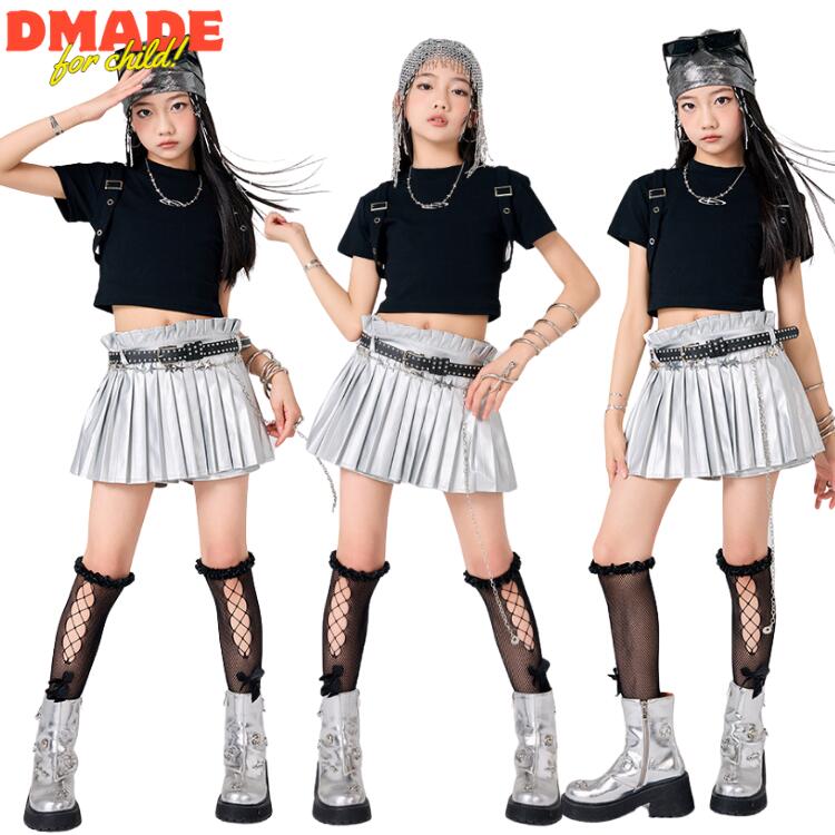 キッズダンス衣装 へそ出し 女の子 子供 チアガール セットアップ トップス スカート ベルト 黒 シルバー 4点セット ヒップホップ ジャズダンス 韓国 演出服 練習着 団体服 応援団 発表会 原宿系 k-pop hiphop かっこいい おしゃれ【D MADE】