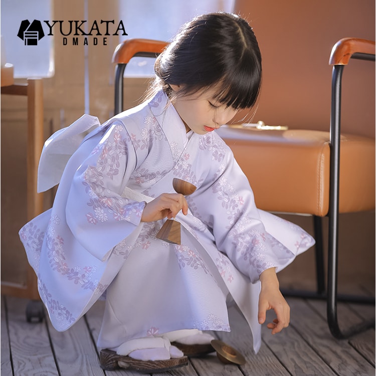 浴衣 赤ちゃん パープル 菊柄 花柄 うしろ帯 仕掛ける 3点仕掛けるゆかた レトロ 腰ひも 足袋 もの言う花 好いたらしい 浴衣仕掛ける 赤ちゃん服 夏御祭り ひな祭り花見 夏 火工品市民大会 好いたらしい 10代 90 100 110 120 130 140 【D MADE】