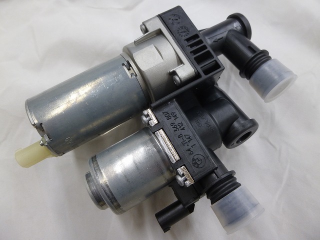 BMW 3シリーズ（E46）/X3（E83） ★新品純正品★ ヒーターバルブ 64118369807