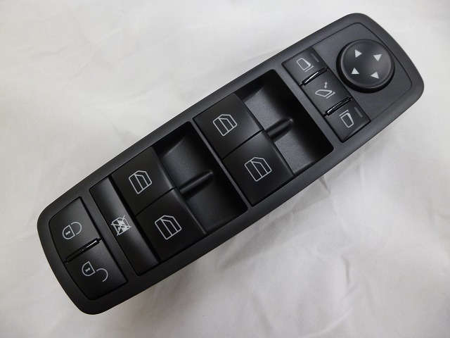 Mercedes-Benz メルセデス・ベンツ 純正品 フロント パワーウインドスイッチ 運転席側 Aクラス W169 / Bクラス W245 16982067109174｜輸入車パーツ専門店 D-STIMMER