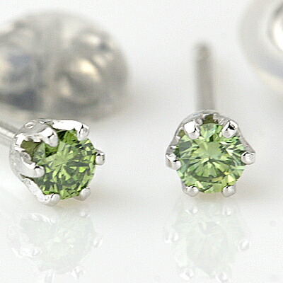 PTペリドットグリーンダイヤモンドピアス 0.10ct|ダイヤモンドワールド