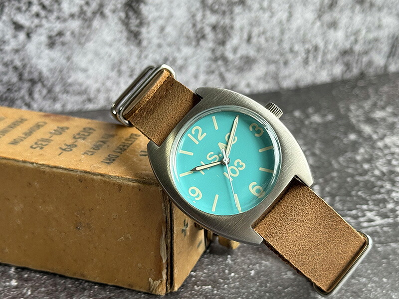 【2,000円OFFクーポン利用で】M.R.M.W. モントルロロイ ミリタリーウォッチ Royal 0052 H.S. Blue ブルー 青 0052-blu-18-05CRF メンズ 国内正規品 送料無料