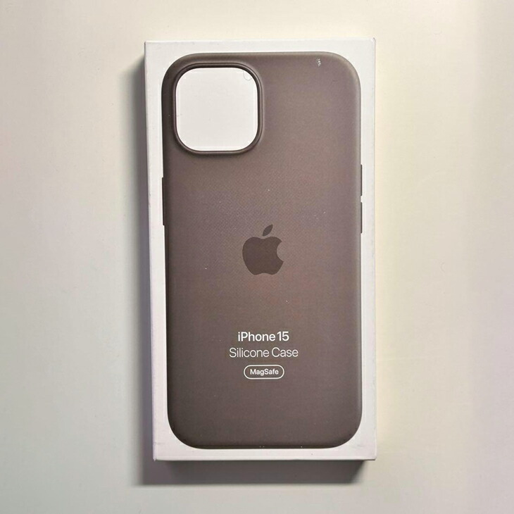 新品】純正互換品iPhone 15 plus シリコンケース ブラック 黒