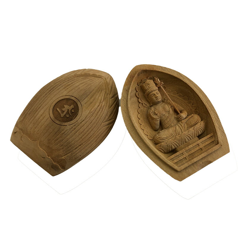 仏像 携帯仏像 お守り仏 虚空蔵菩薩 (丑年・寅年) 白檀 手彫り 日本製 香合仏 守護本尊 丑年 寅年 十二支 金襴袋付き ミニ仏像 ストラップ お守り ギフト 高級 送料無料 0905c001a