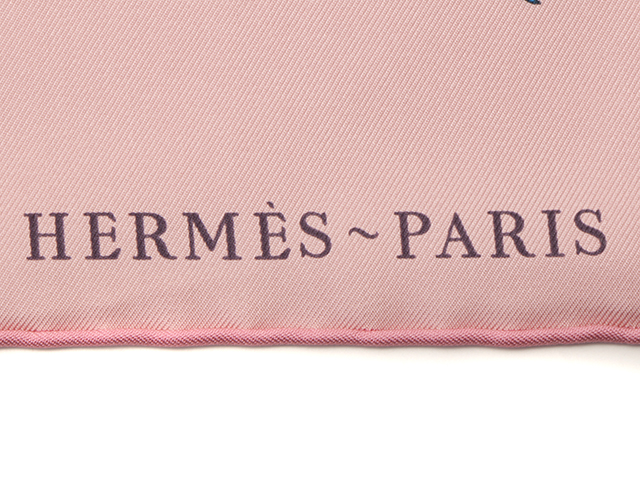 50%OFF!】 HERMES エルメス スカーフ カレ90《ローブ レジェール》Robe