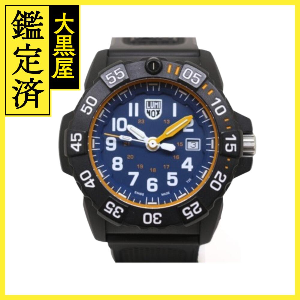 Luminox　【美品】　【専用箱付】　【大人気】　【希少】　【防水】　青文字盤 海への回帰が進むネイビーシールズに歩調を合わせたルミノックス