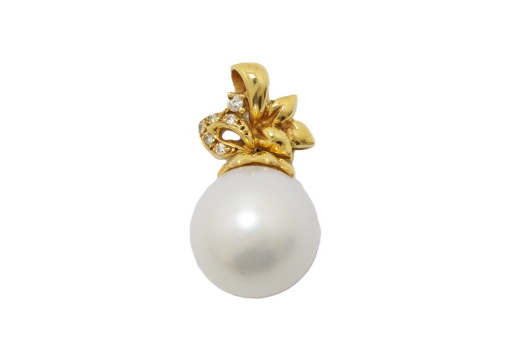 JEWELRY ノンブランドジュエリー ペンダントトップ K18 パール ダイヤモンド 0.05ct 貴金属･宝石 レディース【中古】460