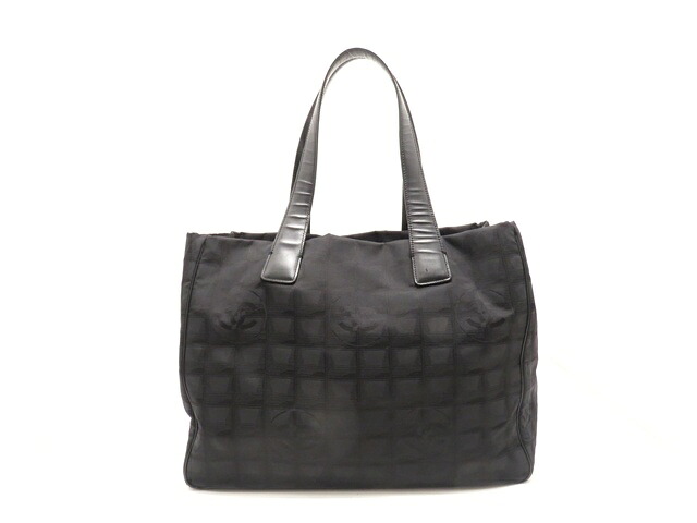 CHANEL シャネル バッグ ニュートラベルライントートMM ブラック ナイロン/レザー ﾊﾞｯｸﾞ A15991 トートバッグ ナイロン/レザー ブラック レディース【中古】｜質屋　大黒屋