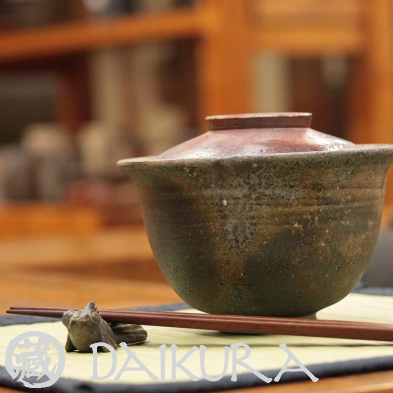 <BR>備前焼のどんぶり茶碗 蓋付き  小川弘藏作