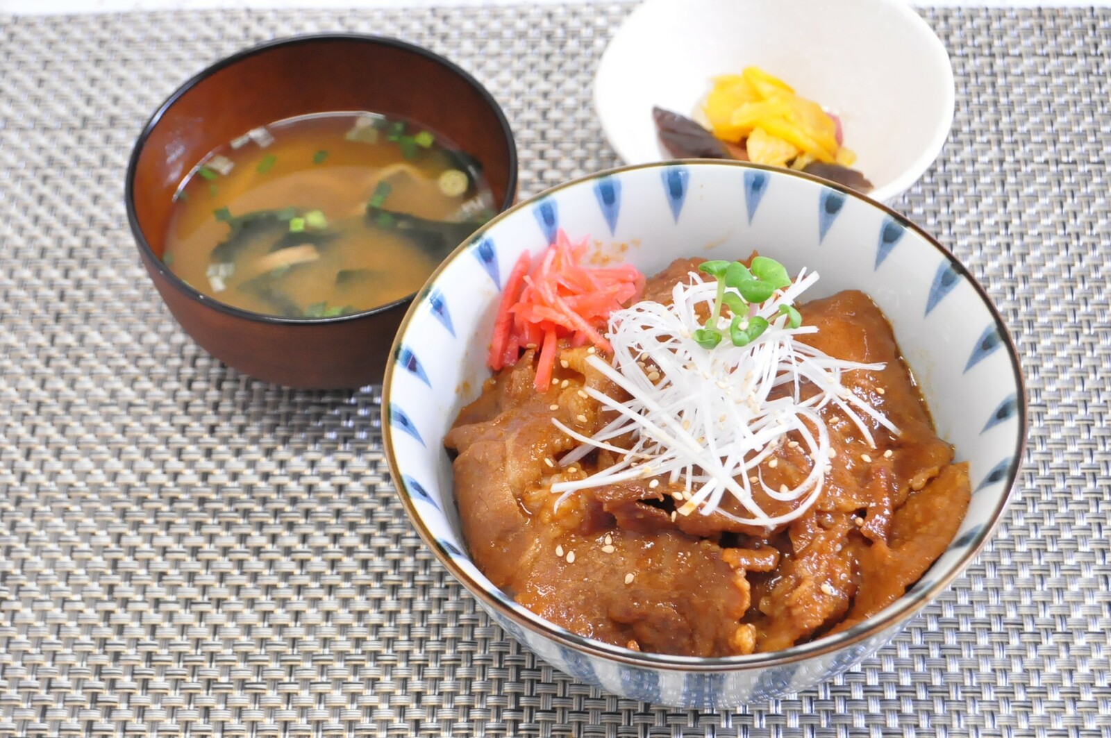 【冷凍】 550JGシャオロー(焼肉)(115g×20入) 日東ベスト【3980円以上送料無料】|業務用食品ダイキョー オンライン