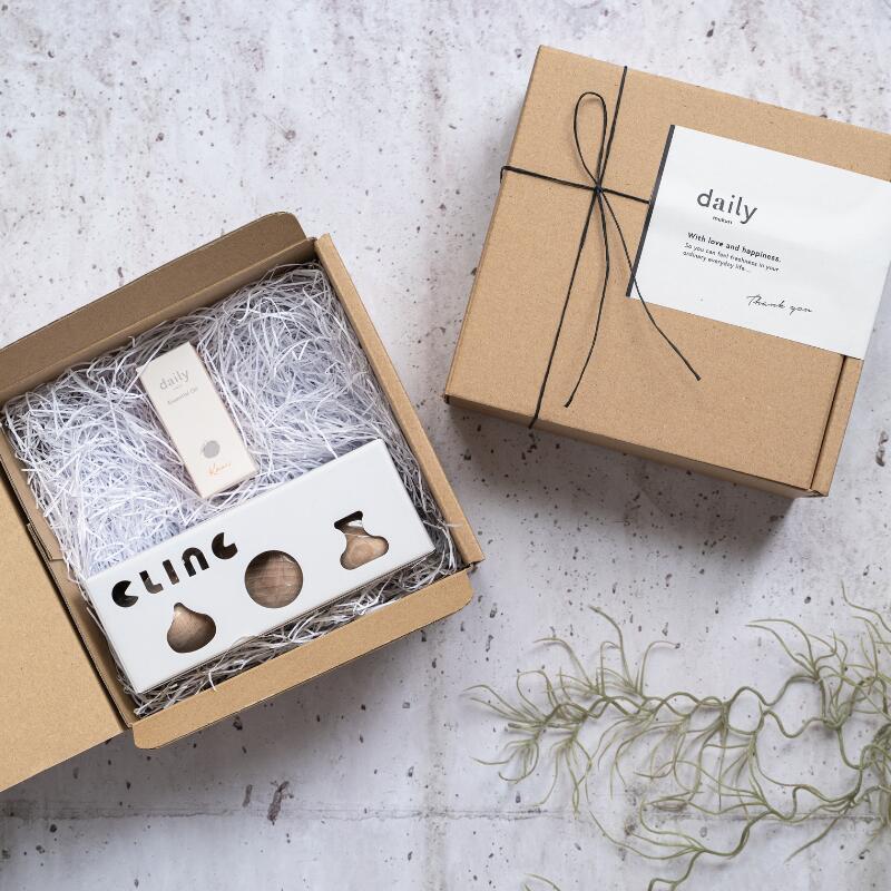 楽天市場 ギフトセット Dailyエッセンシャルオイルとアロマウッド クリング３種類 のセット Daily Mukuri