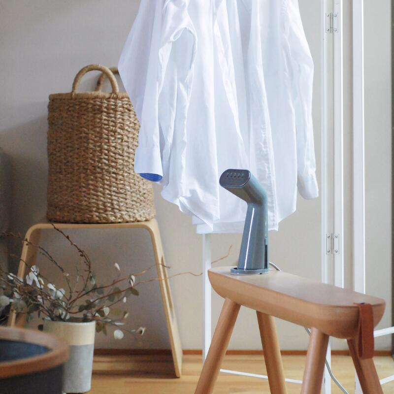 お出かけ前に着たい服をサッと整えよう！馬鹿馬鹿しいのない分かりやすいなひな形の「御召しものスチーマー」（つけ加えるさし引き無し）