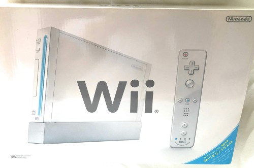 Wii本体 (シロ) (「Wiiリモコンプラス」同梱) (RVL-S-WAAG)メーカー生産終了|デイリープラス 店
