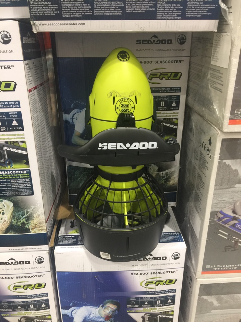 【楽天市場】【送料無料】【生活雑貨】【コストコ】【SEADOO SEASCOOTER PRO】充電式 シースクーター PRO 【速度3