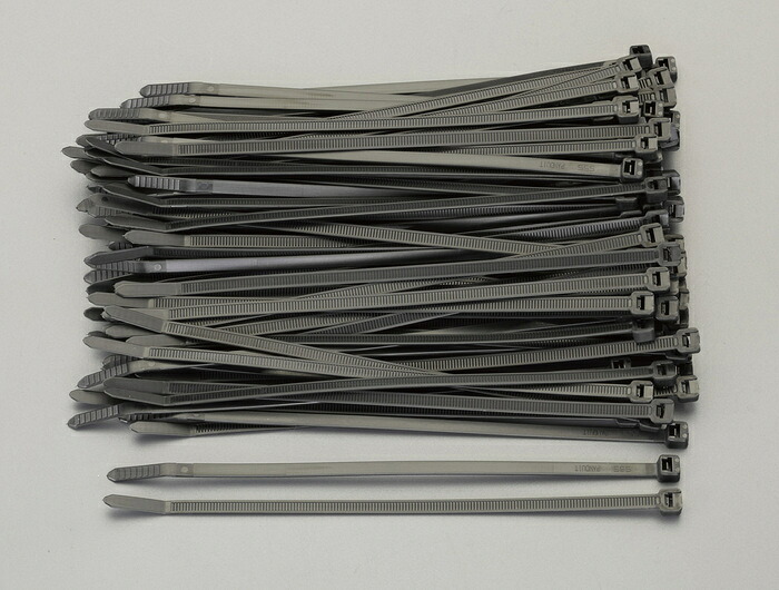 エスコ ESCO 【個人宅不可】 292x 4.8mm 結束バンド（ナイロン12/100本） EA475AX-30 [2-1029503]