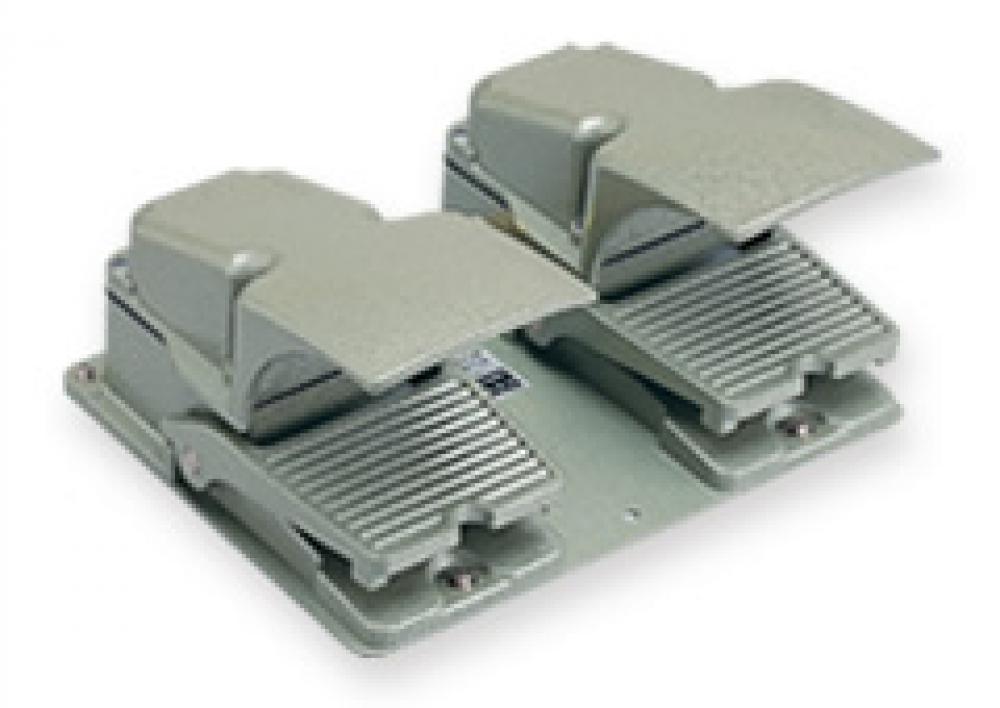 大阪自動電機 オジデン フットスイッチ 産業用防雨形・保護カバー付 定格6A-250VAC OFL-TW-SM2C [921-863117]｜ＤＡＩＳＨＩＮ工具箱　店
