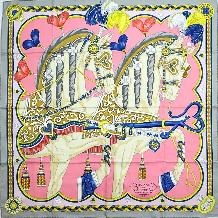 【未使用品】HERMES カレ90 Harnais de Coeur アルネ・ドゥ・クール スカーフ グリスペール ローズボンボン ブルー シルク 野村大輔 ブランド小物 5653644m【中古】