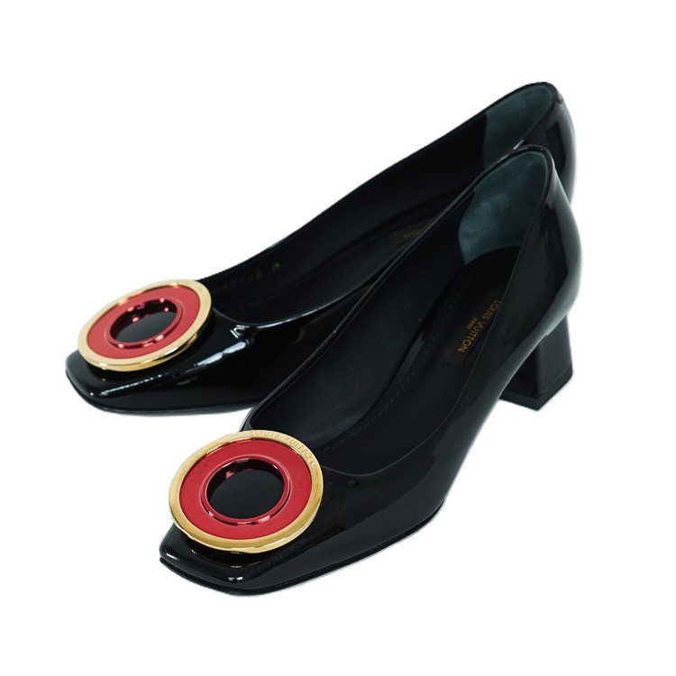 【中古】ルイヴィトン エナメル パンプス 35 1/2 約23cm パテントレザー ブラック メタルチャーム 靴 シューズ レディース LOUIS VUITTON 6127523mｍ-D2