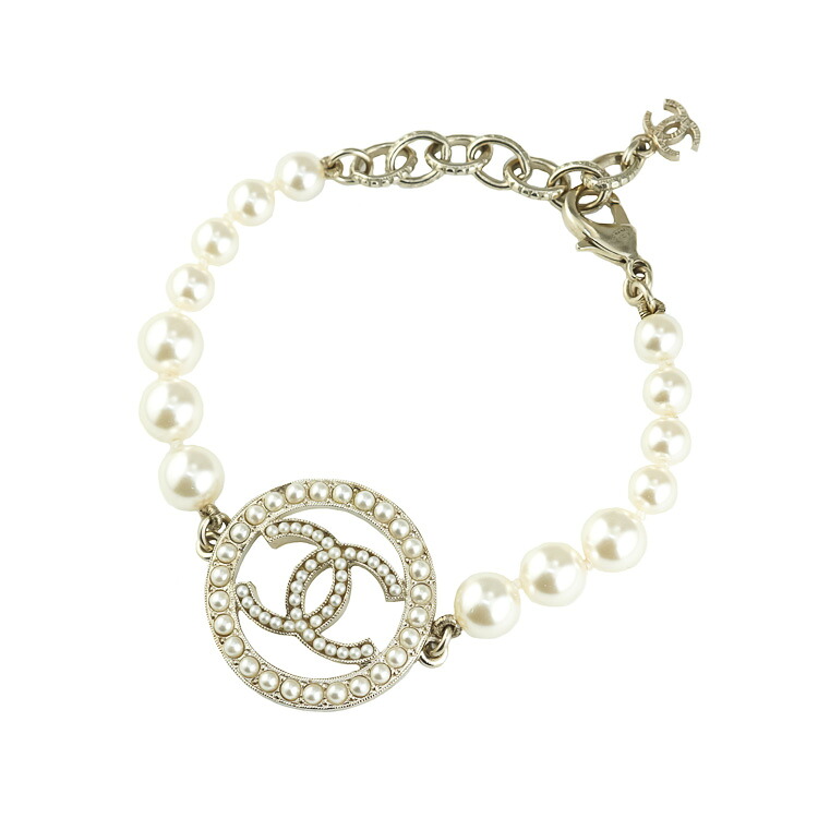 【美品】CHANEL ブレスレット レディースジュエリー パール ブレス C18V フェイクパール シルバー ホワイト ブランド小物 ブランドジュエリー 5362651ML【中古】