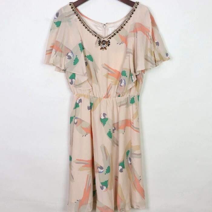 輝く高品質な 良品 グレイスクラス ワンピース Grace Class 動物柄 レディース 半袖 タグ付き ビジュー オウム Vネック ベージュ ブランド古着 中古 アウトレット送料無料 Www Kabardaribukit Org