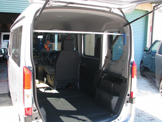 N-VAN e ピラーバー JJ3 2024/10- リアピラーバー サイドパネル位置 カワイワークス (HN1050-PIO-01