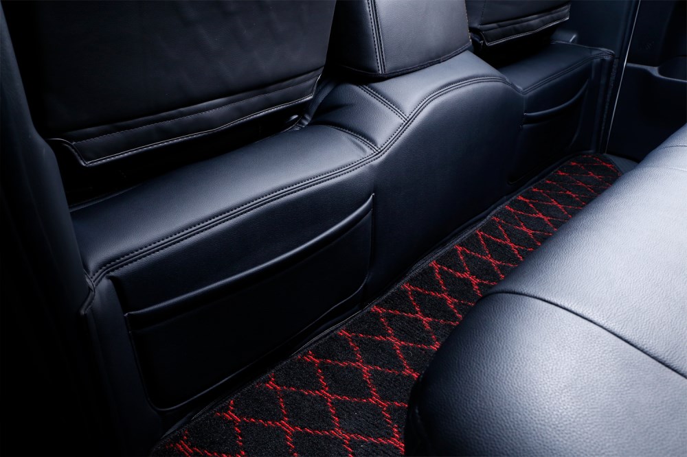 ハイエース セカンドデッキカバー 200系 標準ボディ 2004/8- ブラックレザーxブラックステッチ LUNA/ルナ (LH071B