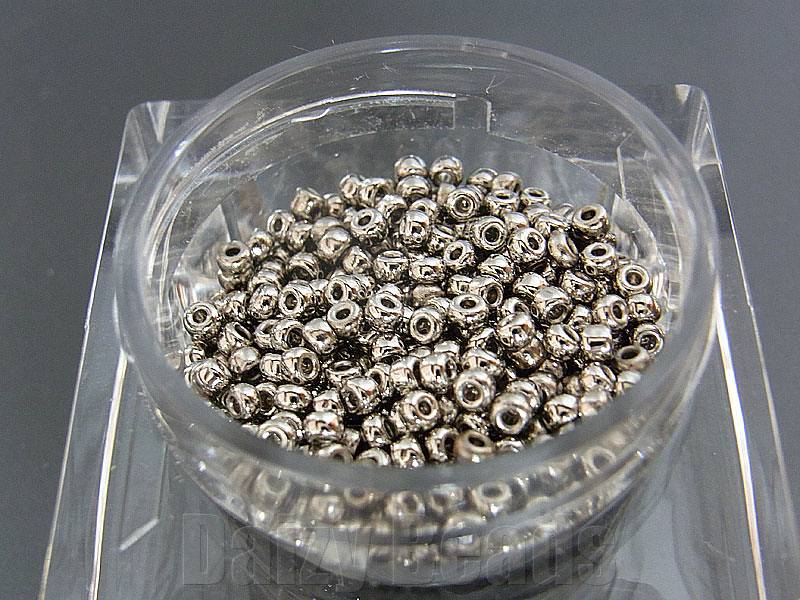 【丸小ビーズ・シルバー】 高品質日本製丸小ビーズ 約1.9mm 約650ヶ(約10g) 【丸小ビーズ・シルバー】 高品質日本製丸小ビーズ 約1.9mm 約650ヶ(約10g)