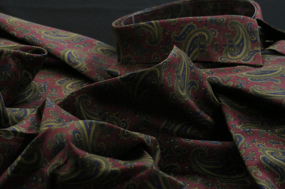 ★シルクシャツメンズLimited Edition PAISLEY_1\u003cBR\u003e\u003cBR\u003e★イタリア共和国地絹プルオーバーDAN ROMA 平平凡凡たる衿 \u003cBR\u003e\u003cBR\u003e★COLLO REGOLARE ELEGANT PAISLEY VINO  e NAVY