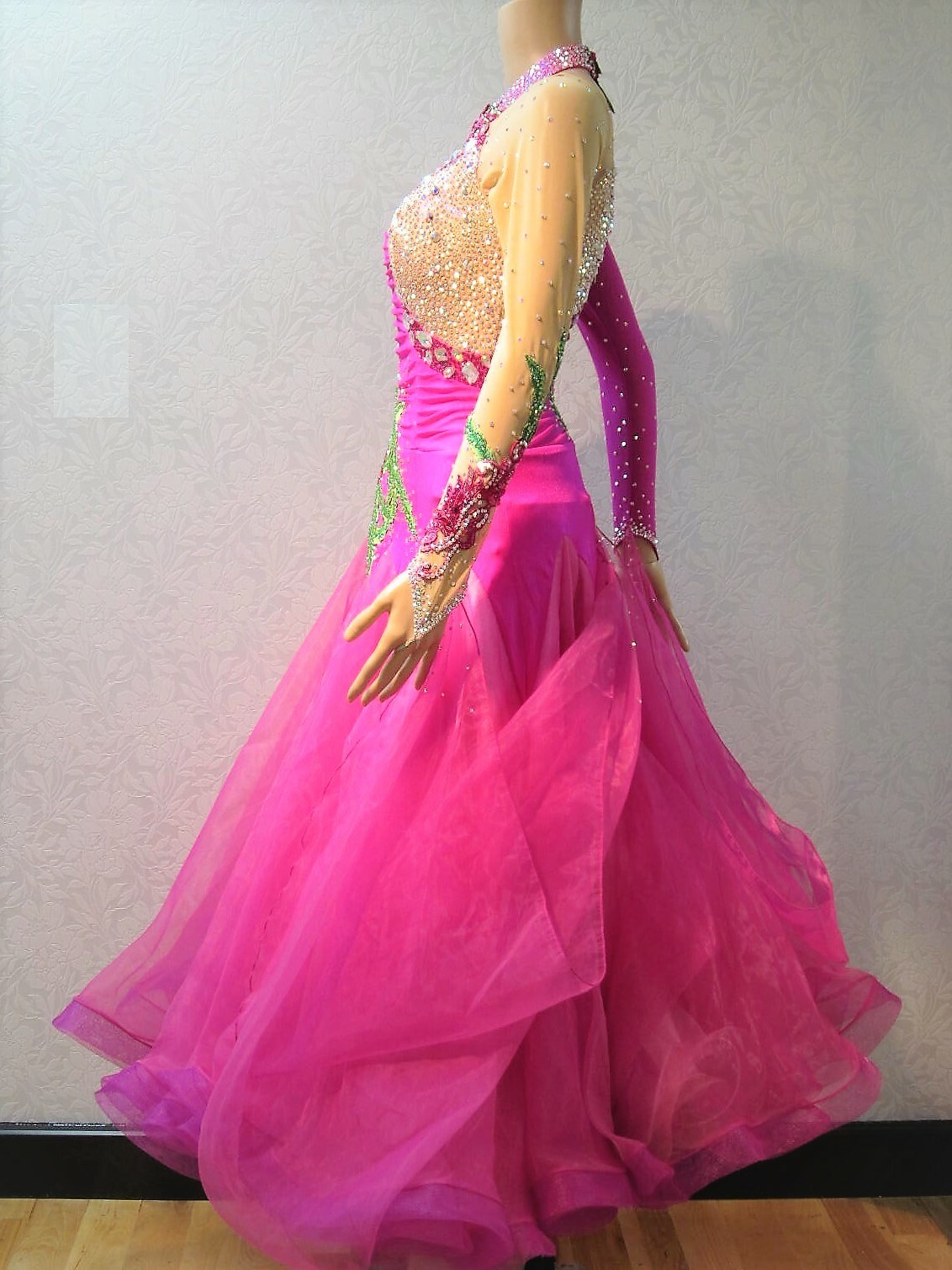 【楽天市場】【中古】社交ダンス スタンダードドレス S0104：ダンスファッションローズ