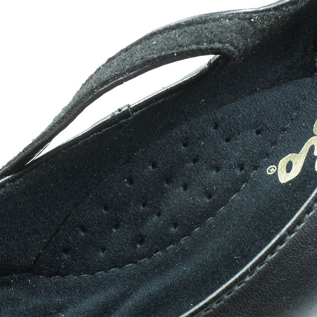 【Capezio】カペジオTストラップキャラクターシューズ750《ステージシューズ舞台用ジャズダンスジャズシューズダンス用品ヒールフォークダンスレディースジャズシューズ黒ブラックダンスシューズモダンダンスおしゃれレッスン通販楽天》