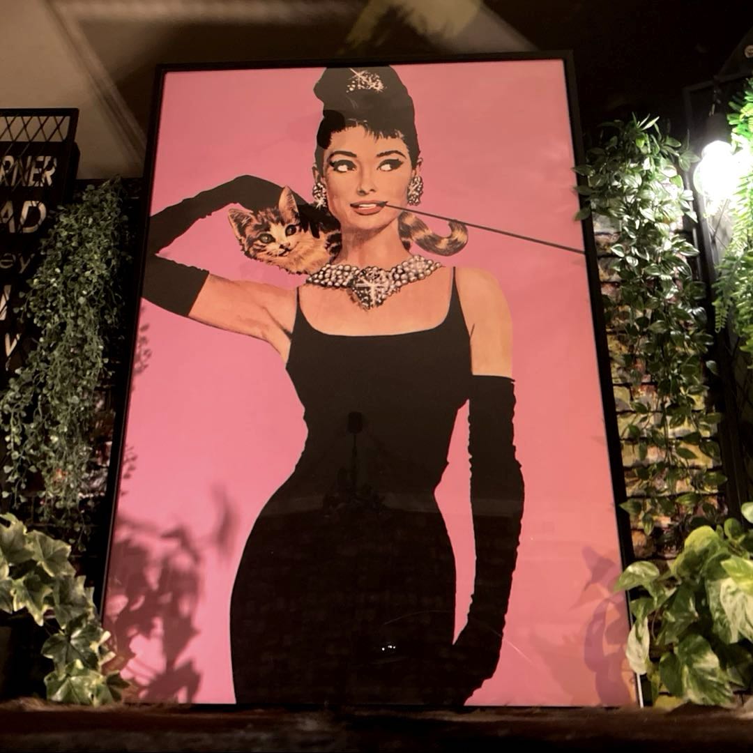 楽天市場】ビンテージ ポスター オードリーヘプバーン ティファニー