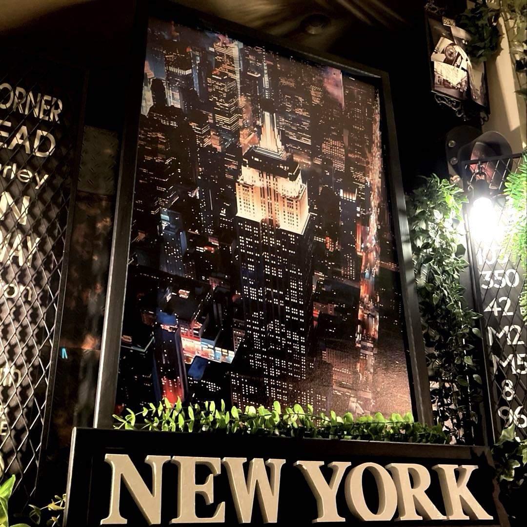 永久保存版「NEWYORKの夜景｣キャンバス製 超大型アートパネル(額入り) 男前インテリア アメリカンビンテージ ブルックリンスタイル NEWYORK カフェインテリア レトロアメリカン 店舗展示品 店舗什器 オールドアメリカン アートパネル DandyLifeSpace 8,932円