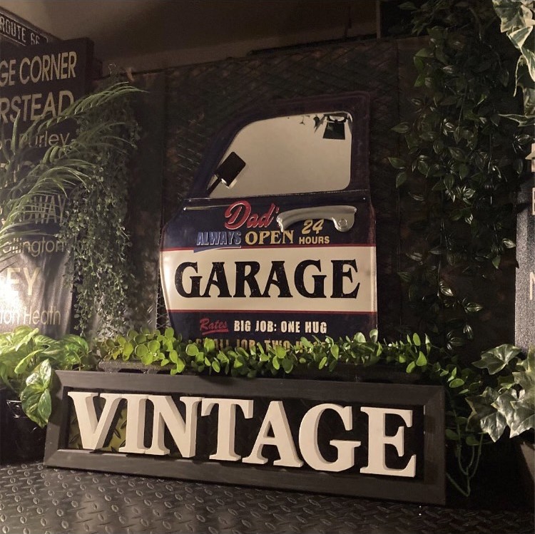 AMERICAN VINTAGE!! GARAGE DOOR MIRROR ART!! アメリカンビンテージ カフェインテリア アメリカンダイナー ヴィンテージ ドアミラー ガレージインテリア GARAGE 店舗什器 店舗展示品 オールドアメリカン アンティークミラー 男前インテリア DandyLifeSpace