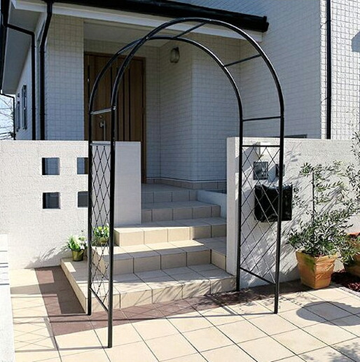 大型アイアンガーデンアーチ ハピネス ガーデニング 園芸 植物 雑貨 トンネル パーゴラ アプローチ ゲート エクステリア 門 ローズアーチ ツル つた スチール バラ 薔薇 フラワー ラティス トレリス ハンギング｜ダントツonline
