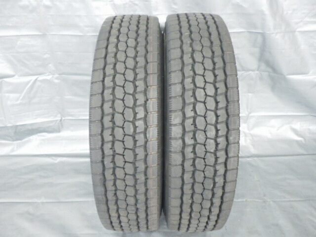 【中古】 285/85R22.5 146/143J ブリヂストン M888 中古 9.9分山 2本セット オールシーズンタイヤ 2023年製 日本製 285/85/22.5 285/85-22.5