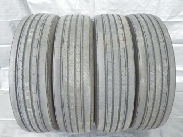 【中古】 275/80R22.5 151/148J ダンロップ DUNLOP 夏 SP330 中古 9.9分山 4本セット サマー タイヤ 2025年製 日本製 275/80/22.5 275/80-22.5｜ダルハン店