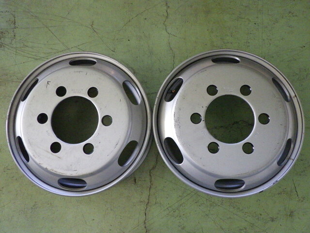 【中古】19.5&times;6.75 PCD:222.25 6穴 +136 TOPY JIS DM3P 中古 2本セット スチールホイール｜ダルハン店