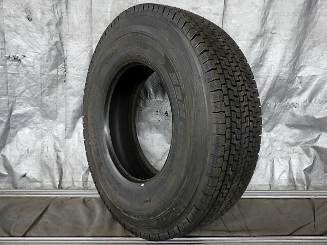 12R22.5 16PR ヨコハマ ZEN 903ZW 新品 1本のみ スタッドレスタイヤ 2020年製12/22.5 12-22.5｜ダルハン店