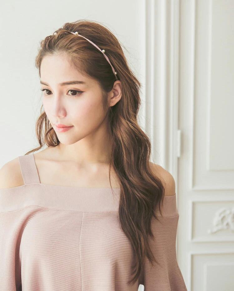 楽天市場 ヘアアクセ ヘアゴム ヘアバンド カラーゴム ロング 2way かわいい フェミニン シンプル エレガント 華やか 結婚式 パーティ カジュアル プレゼント ギフト レディース シーンや気分で気軽にヘアアレンジ ダークエンジェル Dark Angel ダークエンジェル