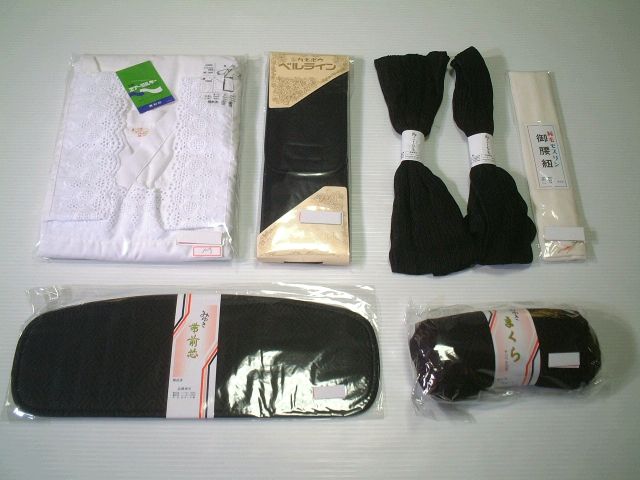 新品 正絹表地喪服１５点セット 夏冬兼用帯・長襦袢・着付け小物・草履・バッグ・ふくさや数珠付き 紋を入れてお届け 黒喪服小物セット ７点セット 着付け 正絹 着物 着付け
