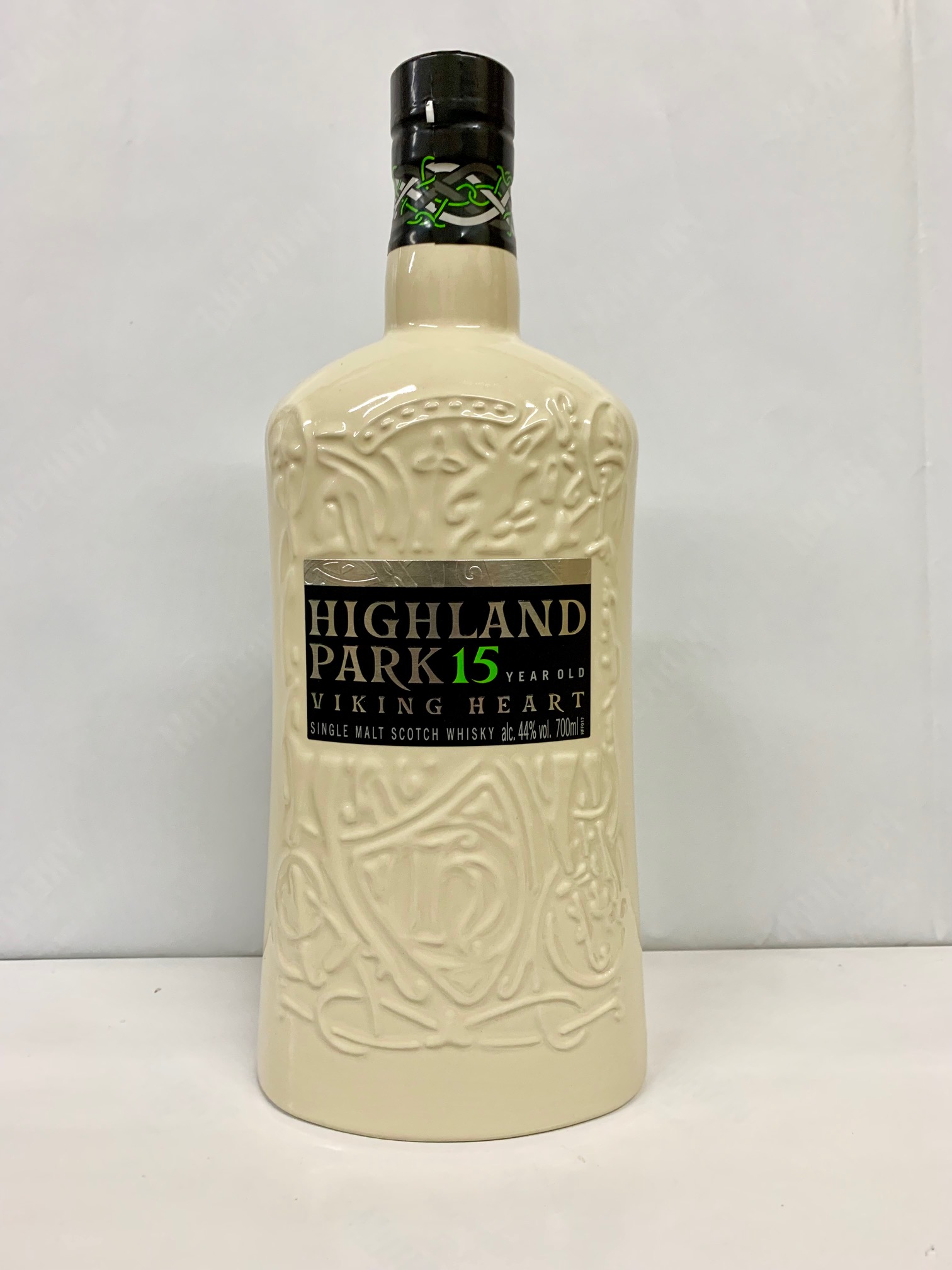 ハイランドパーク15年Viking Heart セール 5月1日まで ハイランドパーク 15年 ヴァイキング ハート 700ml 44度 正規品