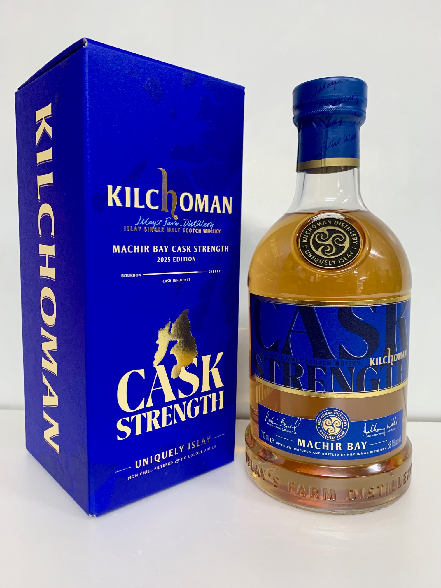 キルホーマン マキヤーベイ カスクストレングス 　2025エディション　58.1° 700ml