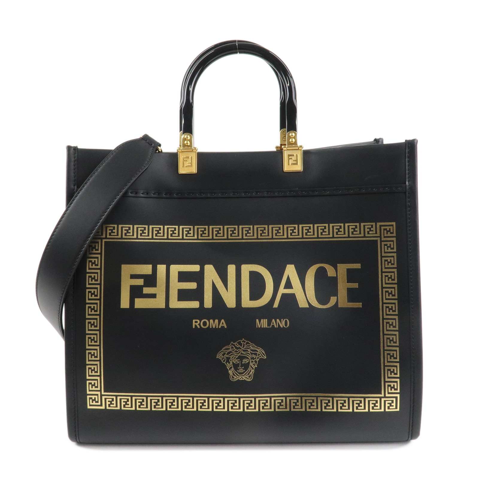 FENDI フェンディ - レザー ブラック ゴールド 8BH386【中古】【美品】【送料無料】【返品可】