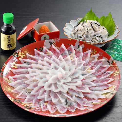 関とら本店 とらふく刺身セット とらふぐ刺身135g とらふぐ皮60g 菊盛り てっさ フグ 河豚 高級海鮮 下関 本場 国産 お取り寄せグルメ ギフト 贈答用 お歳暮 お中元 パーティー 冷凍 ポン酢付き|DISM & Co.