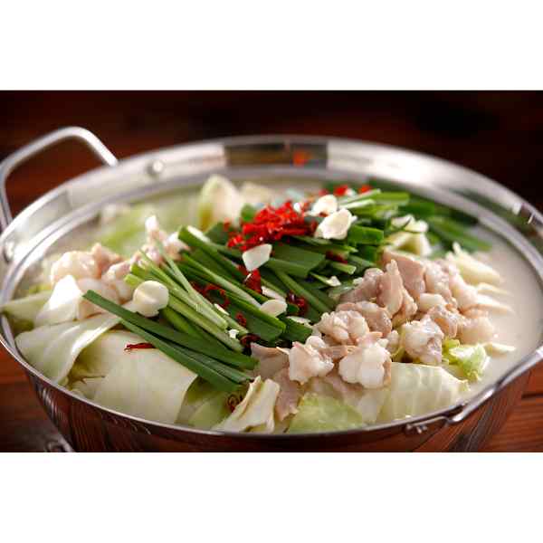 博多もつ鍋 とんこつ 鍋セット 国産 牛もつ 500g 5人前 ちゃんぽん麺付 豚骨スープ 高級 ギフト お取り寄せ グルメ 福岡 名物 贈り物 お歳暮 お中元 内祝い 贈答 冷凍 Fセット 牛小腸 牛大腸 贅沢|DISM & Co.