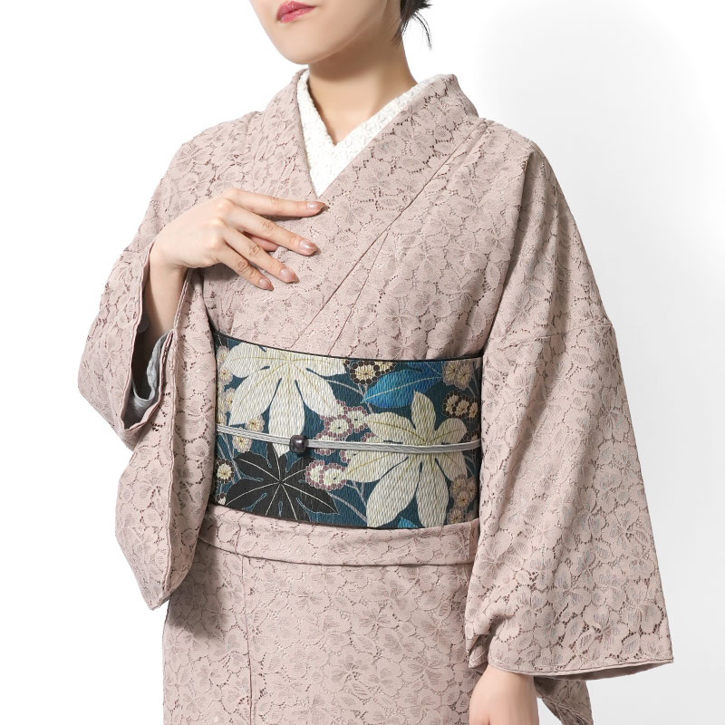 【15%OFFクーポン】レース着物 袷 くすみピンク ピンクベージュ 三つ葉 ボタニカル モダン エレガント フェミニン 総レース 単品 プレタ 和装 仕立て上がり