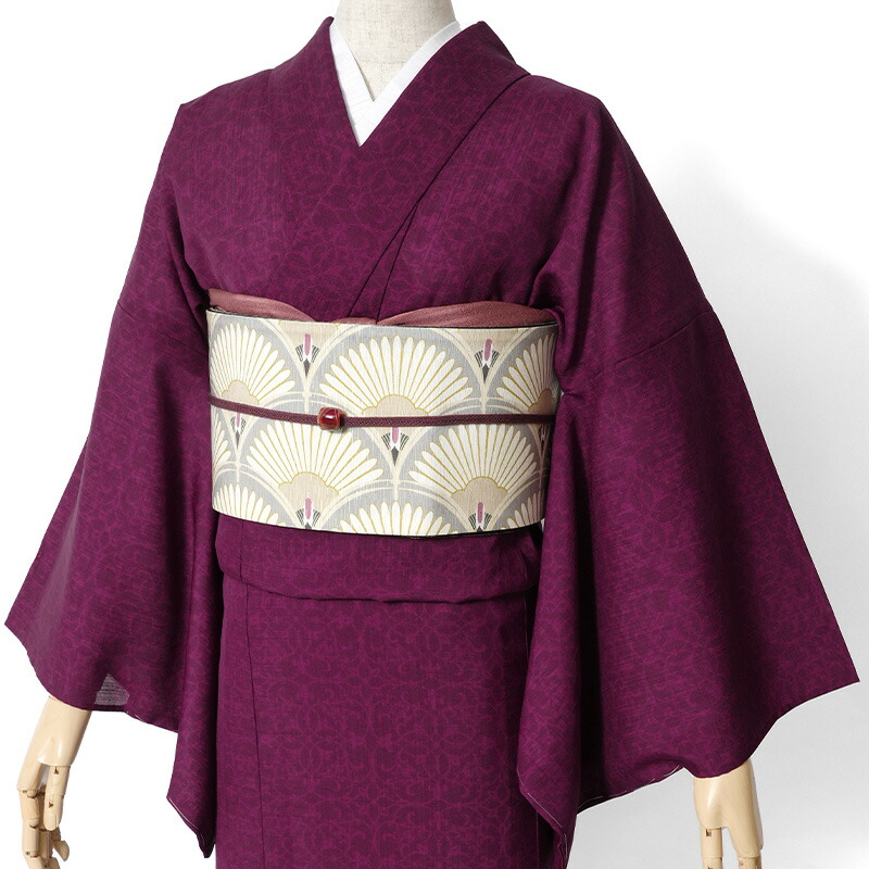 和装を彩る生きすだまたち