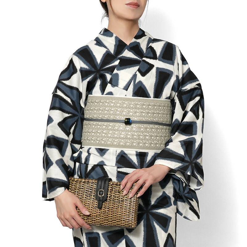 黒地に紫と白のバラ柄の浴衣（中古品）【6/20値下げしました】 kimono-dearjapan_10002632-set
